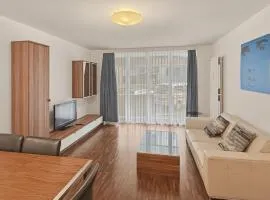 1BR with balcony near lake - Flower 1