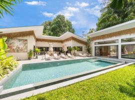 VILLA LOUMA - 4 Bedrooms with Private Pool, hotel a Ko Samui