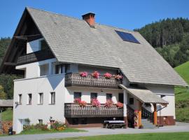 Apartments Peternelj, hotell sihtkohas Cerkno