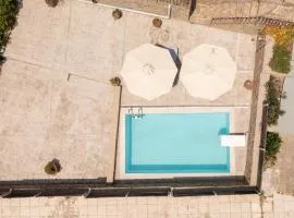 Chroma for 2, Finikounda