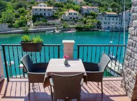 Apartments Daira