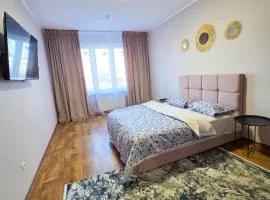 Нові апартаменти, 2й поверх, Сімї Кульженків 21, ЖК Навігатор 2
