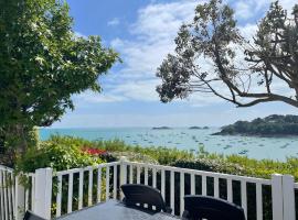 Camping Port Mer Plage - Cancale, hotel a Cancale
