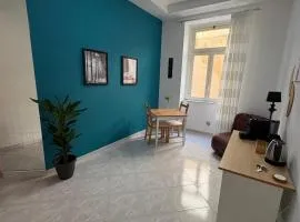 Dareb home