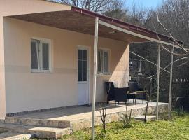 Vikendica Luka, Hotel in Čanj