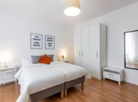 AstraLek - Pet & Trekking - Free parking - vicino Ospedale Manzoni