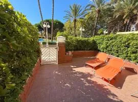 Apt terraza soleada y piscina a 2 min de la playa REFORMADO