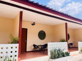 Muttafa House, готель у місті Най-Гарн-Біч