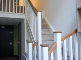 City Centre Loft en suite, Hotel in Elland