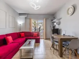 Saranda Bay Retreat - 1BR Apartment by PikHost