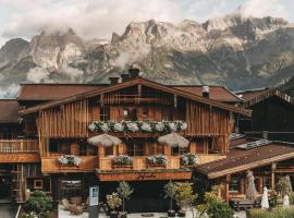 Jufenalm BOHO & Wellnesshotel – hotel w mieście Maria Alm am Steinernen Meer