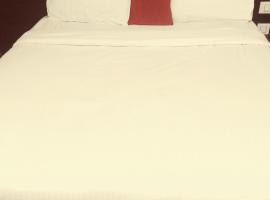 Hotel Red ark inn, готель у місті Mohali