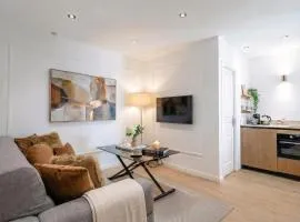 Modern 2-Room Apartment on Monaco Border - Premium Amenities and Elegant Design