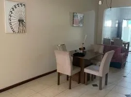 casa tres quartos condominio