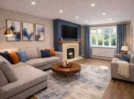 Sleeps 8 Four Bed Contractor Group House Corby Parking