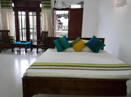 Majestic Apartments, cheap hotel in Nawala