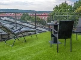 Cozy Bear Apartments with view and parking