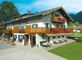 Das Alpenglühn Hotel & Restaurant, hotel a Krün