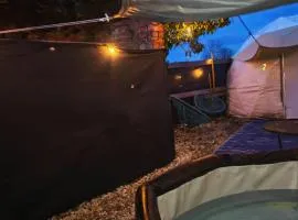 Secret Heated Dome, Hot Tub,Firepit Projector in Lincoln