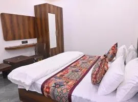 Taj Suit Inn Guest House