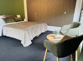 aday - Svenstrup Superb Cozy 1 Bedroom Apartment with Terrace, hotel em Svenstrup