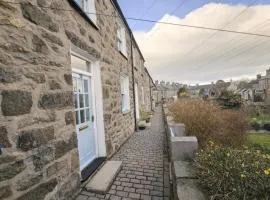 Pen Llyn Quarryman's Cottage