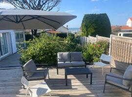 Maison chaleureuse, vue mer, 6 personnes – hotel w mieście Préfailles