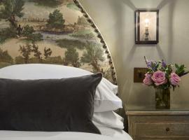 Grey's Court Cottages, hotel di Southrop