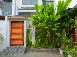 Danang 4Brs Luxury Villa with Jacuzzi & Sauna