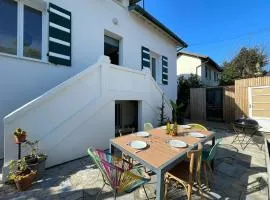 Appartement rénové, clim, parking - 8 pers. - FR-1-413-265