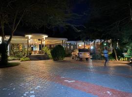 Boloti Camp Resort, hotel a Bondeni Boloti