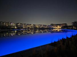 Luxury Apartment near Mall of Africa in Waterfall City, Munyaka, Midrand, Hotel in Midrand