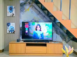 La Bella Eliza a Modern Loft Mezzanine Home in Tacloban City!, Hotel in Caiba-an