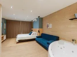 Nice Loft in Class 48 with Jacuzzi