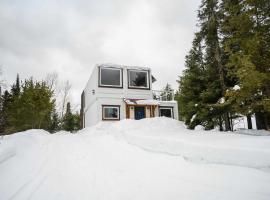 Maison Conteneur d'Expedition, hotel in Amos