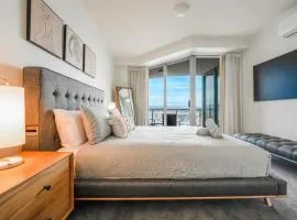 Spacious Apt with River Views - Amazing Facilities!
