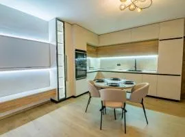 2BR Luxury Apartment & Mountain View & Free Garage & Panorama Balcony