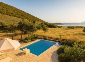Seaside Aqua Bliss & Serenity with Private Pool, hotel a Kranidi