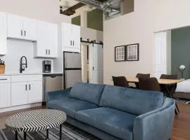 LIVN Millennium Park Downtown Chicago 2BR