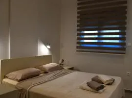 Everlong Boutique Home