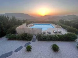 Sicilian Villa 5 BR Pool Jacuzzi Gym Sauna