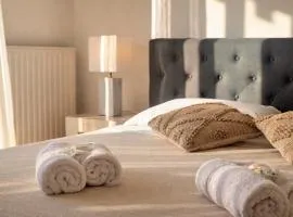 Private Parking and Pool - Mediterranean Horizon ML