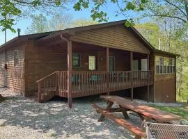Solarium Cabin #16 on Patoka Lake in Southern Indiana