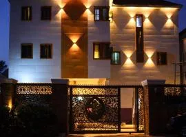 AKRAFTHAUS by KAVKANZ