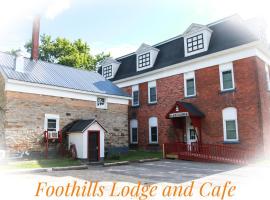 Foothills Lodge & Cafe，Malone的飯店