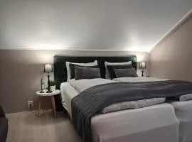 Øren room with bathroom, private entrance