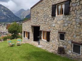 VILLA NALDINI Pista Stelvio ski in ski out, khách sạn ở Bormio
