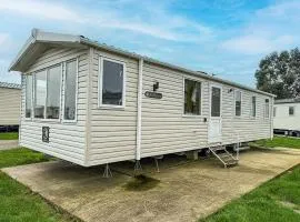 Lovely 8 Berth Caravan In Essex, At Steeple Bay Holiday Park Ref 36059A