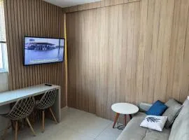 Studio completo e bem localizado