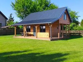 Cicha1 300 metrów od jeziora